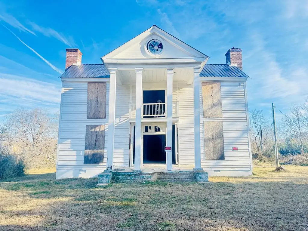 504 Asbury Rd, Hodges, SC 29653 - Image #1