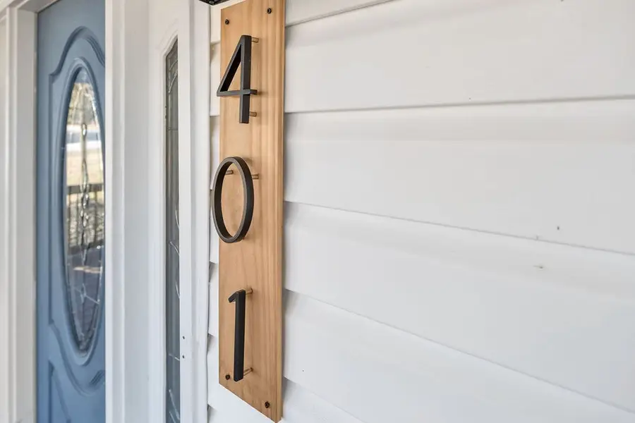 401 Bent Creek Rd., Greenwood, SC 29649 - #2