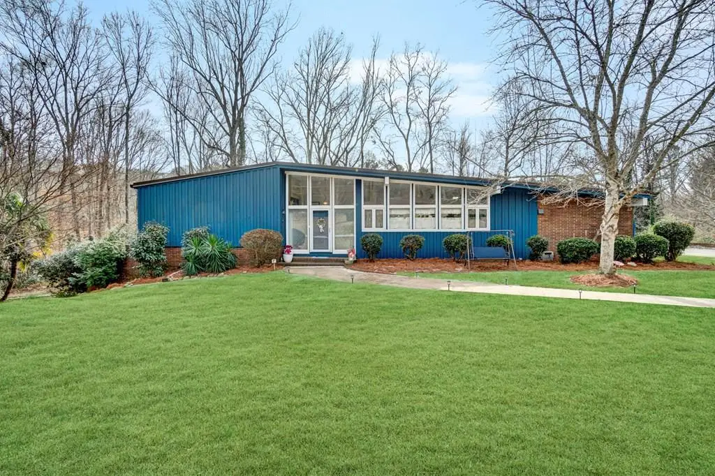 300 Millwood Dr, Abbeville, SC 29620 - #1