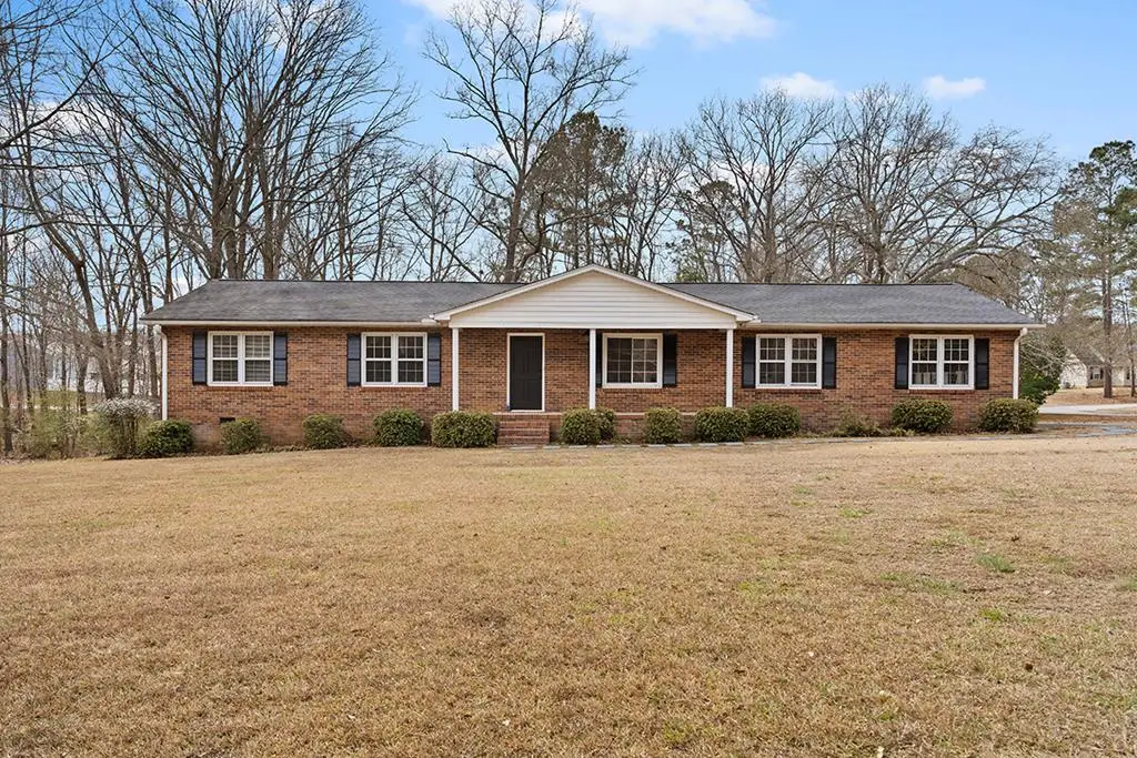 102 Brookwood Ln, Greenwood, SC 29646 - Image #1