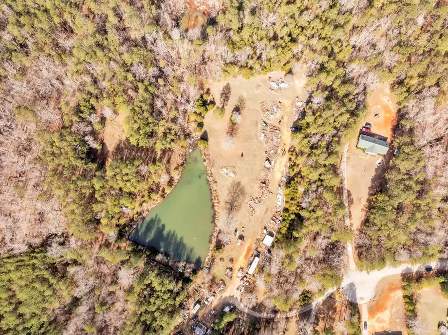 310 Suburban Dr, Greenwood, SC 29646 - #2