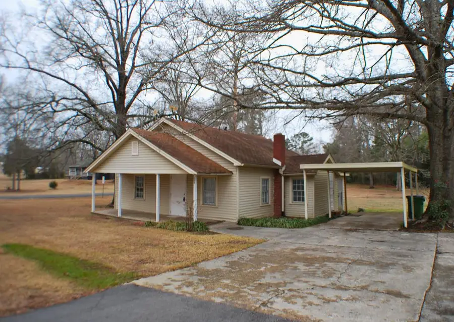 504 Railroad Ave., McCormick, SC 29835 - #3