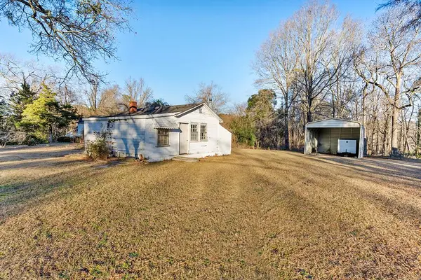 606 Laurel Ave E, Greenwood, SC 29649