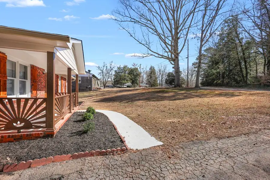 219 Beechwood Cr, Greenwood, SC 29646 - #3