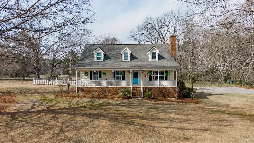 1315 Marshall Rd, Greenwood, SC 29646 - #1