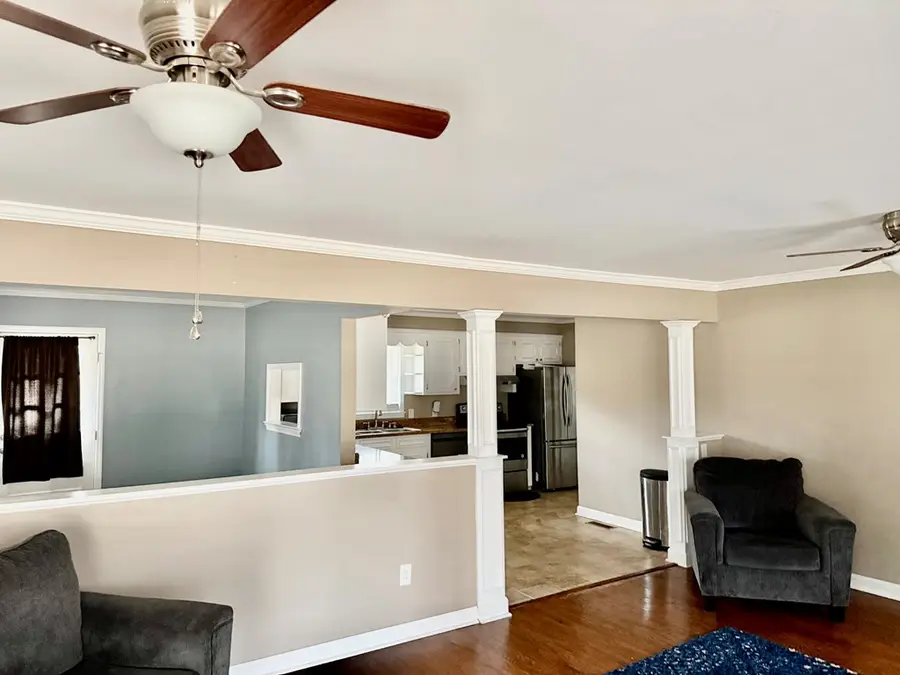 211 Augusta Cir, Greenwood, SC 29646 - #3