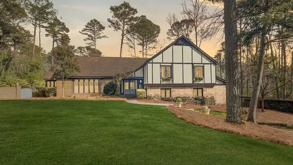 205 Gatewood Dr, Greenwood, SC 29646