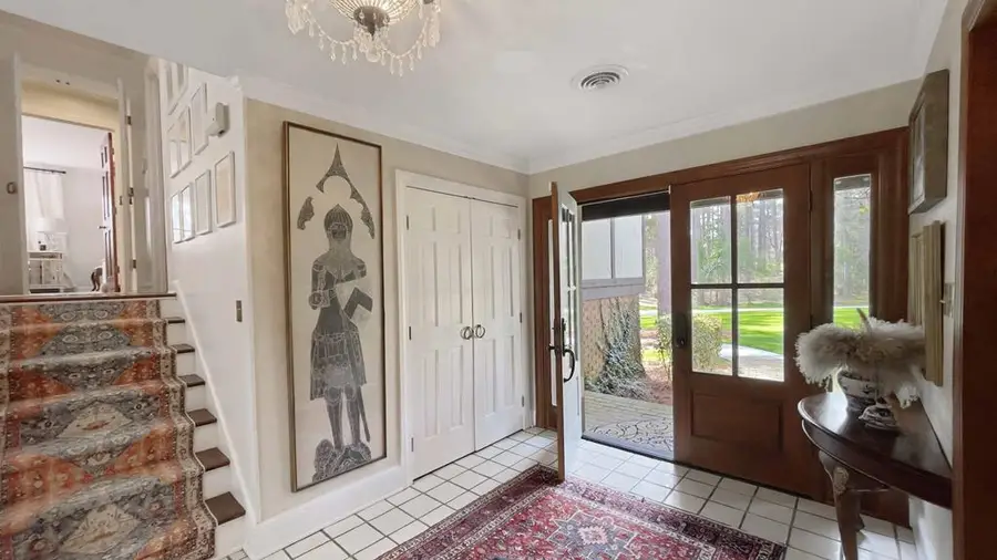 205 Gatewood Dr, Greenwood, SC 29646 - #2