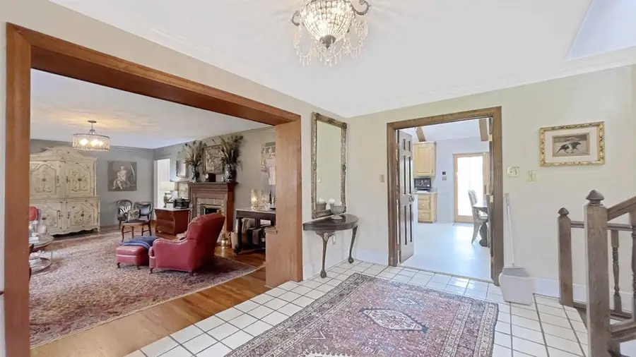 205 Gatewood Dr, Greenwood, SC 29646 - #3