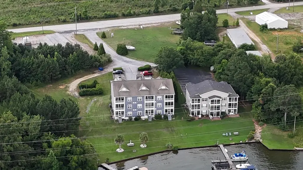 201 Bomber Ct, Ninety Six, SC 29666 - #1