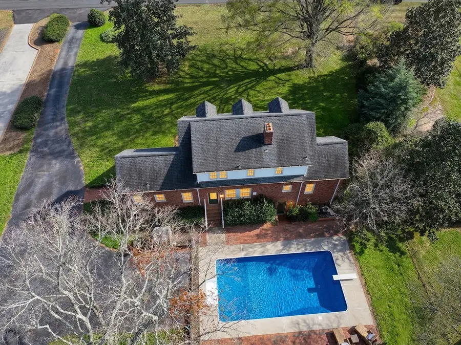 129 Amherst Drive, Greenwood, SC 29649 - #2