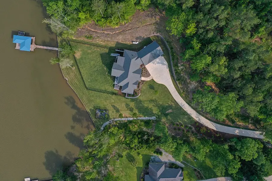 990 Eagles Harbor Dr, Hodges, SC 29653 - #2