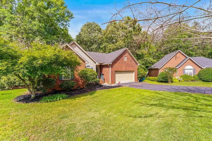 121 Cabot Ct W, Greenwood, SC 29649 - #3