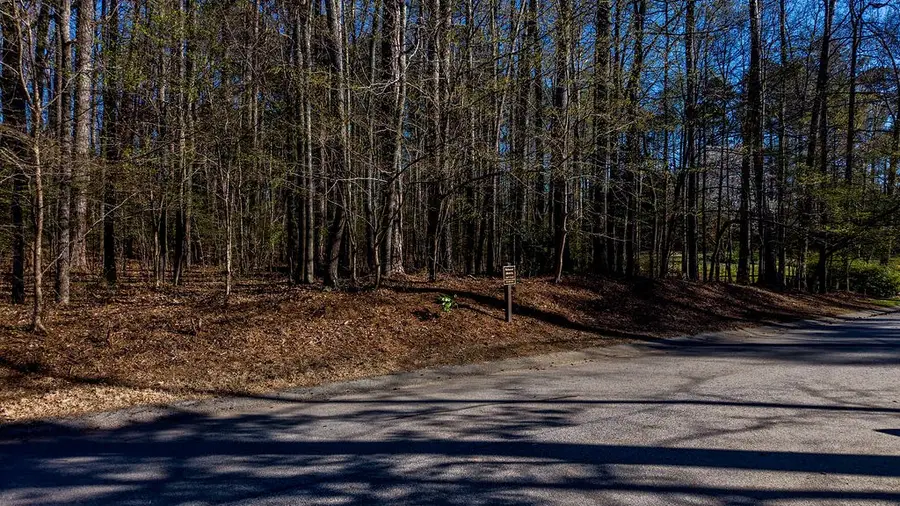 227 Brookfield Dr, Greenwood, SC 29646 - #3