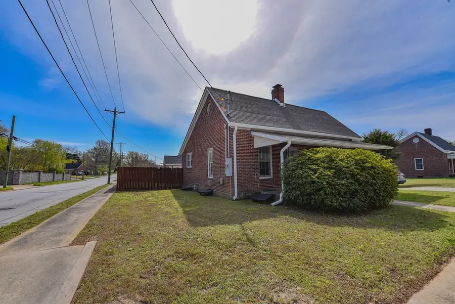 303 Jackson Avenue, Greenwood, SC 29646 - #2