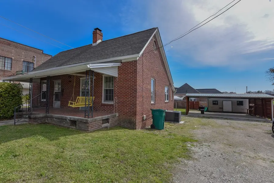 303 Jackson Avenue, Greenwood, SC 29646 - #3