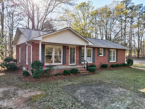 1067 W Highway 72, Abbeville, SC 29620