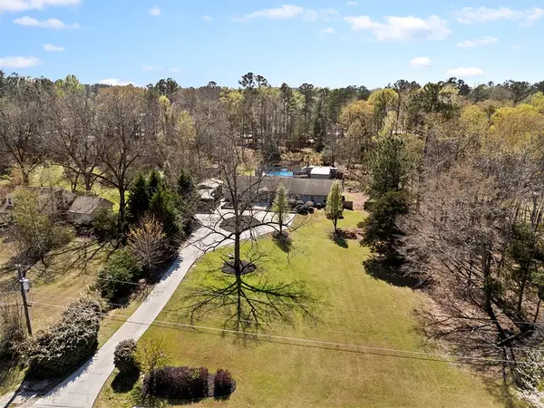 103 Roman Circle Dr, Greenwood, SC 29649