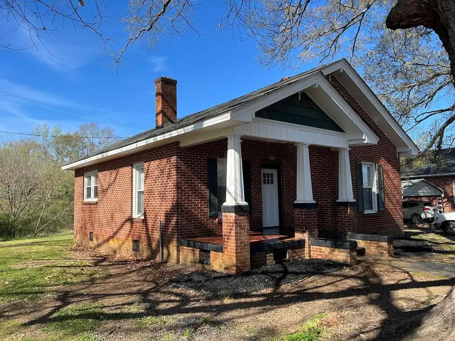 302 Sirrine, Ninety Six, SC 29666 - #2