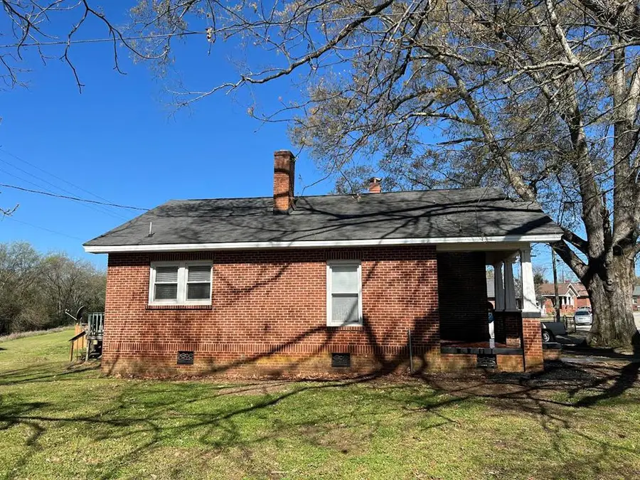 302 Sirrine, Ninety Six, SC 29666 - #3