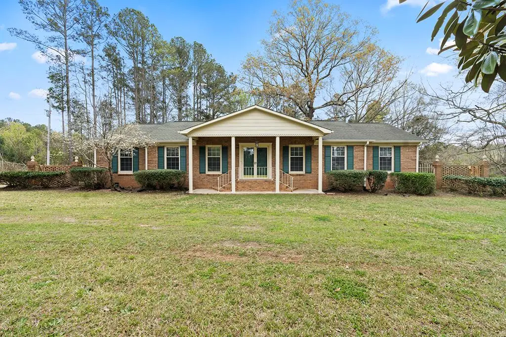 234 Old Greenwood Hwy, Abbeville, SC 29620 - #1
