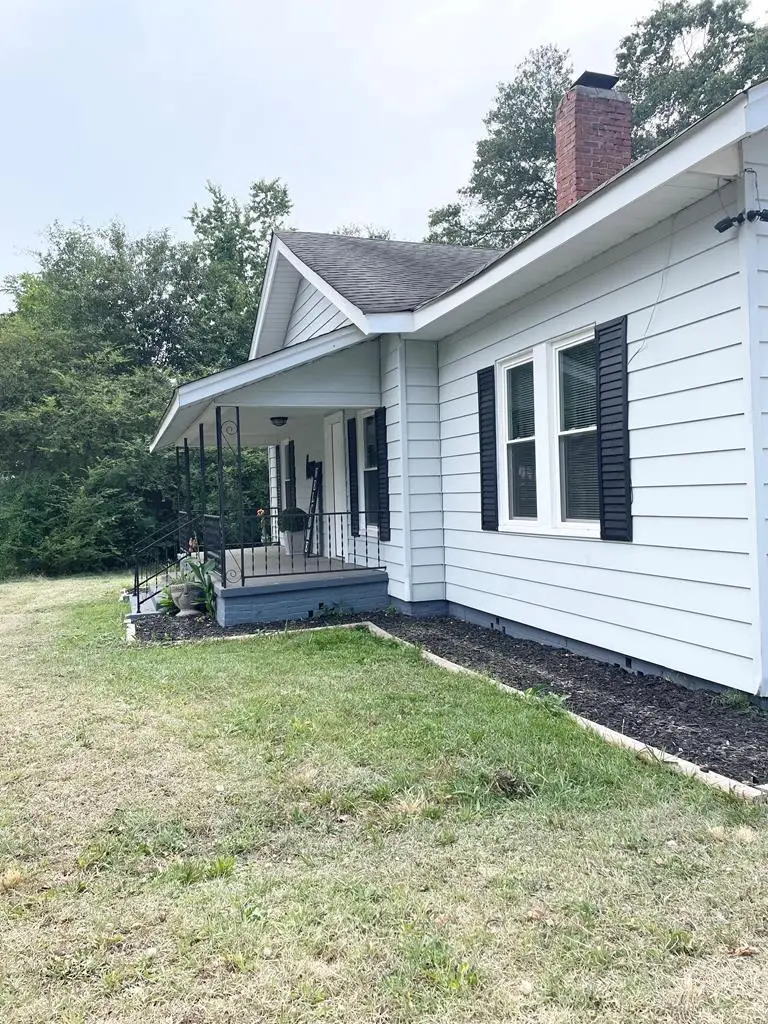 208 Hampton St., Iva, SC 29655 - #2