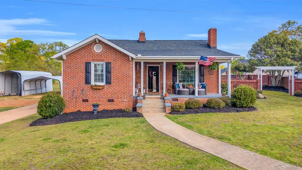 110 Pinehaven Dr, Ninety Six, SC 29666 - #1