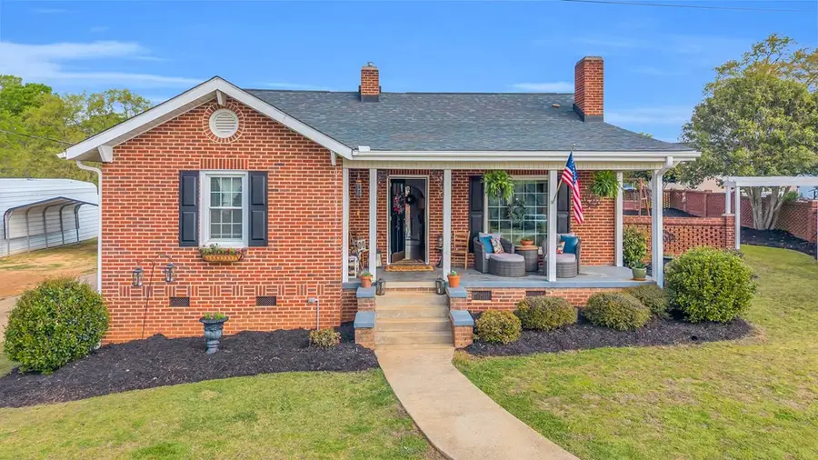 110 Pinehaven Dr, Ninety Six, SC 29666 - #2