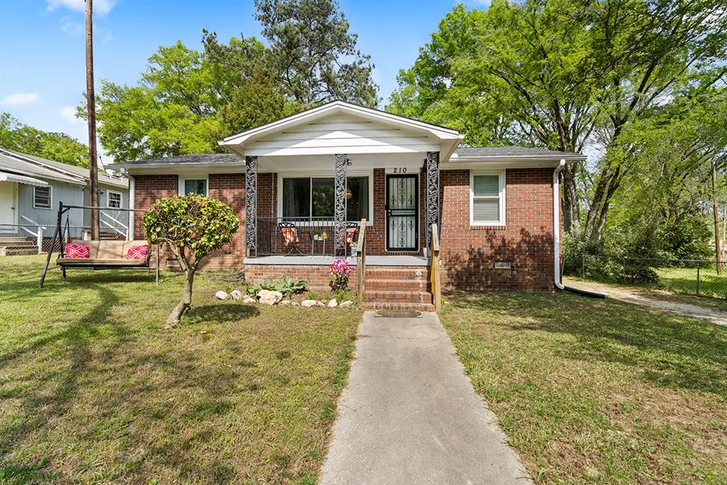 210 Jacob St, Greenwood, SC 28649 - #1