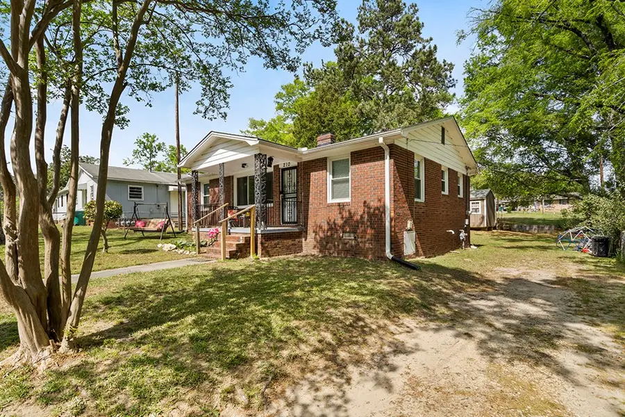 210 Jacob St, Greenwood, SC 28649 - #2
