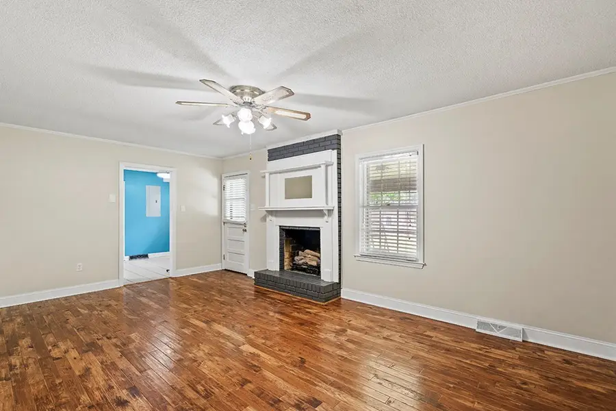 106 Northampton Ct, Greenwood, SC 29649 - #3