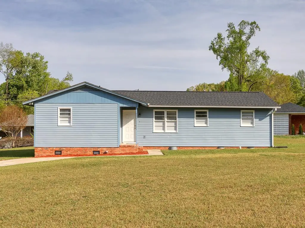 104 Willowbrook Rd, Greenwood, SC 29649 - #1