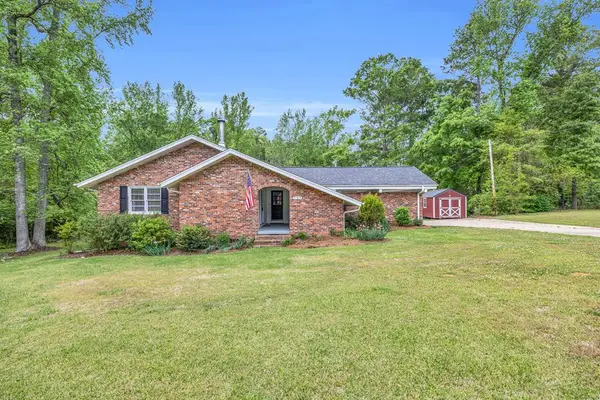 137 Avondale Rd, Greenwood, SC 29469