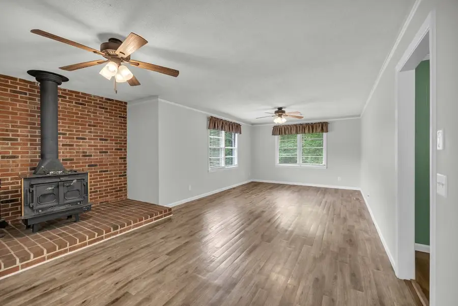 137 Avondale Rd, Greenwood, SC 29469 - #3