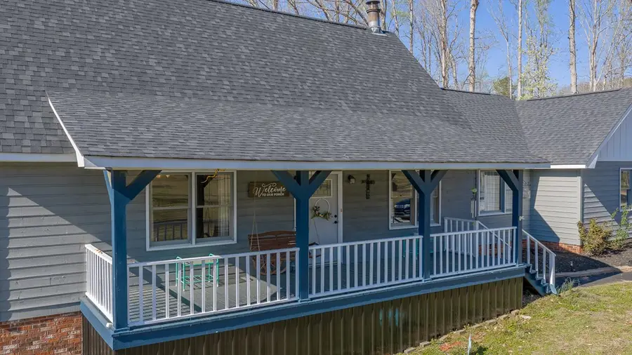 390 Tranquil Dr, Laurens, SC 29360 - #2