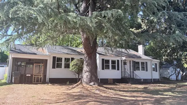 107 Calhoun Street, Abbeville, SC 29620