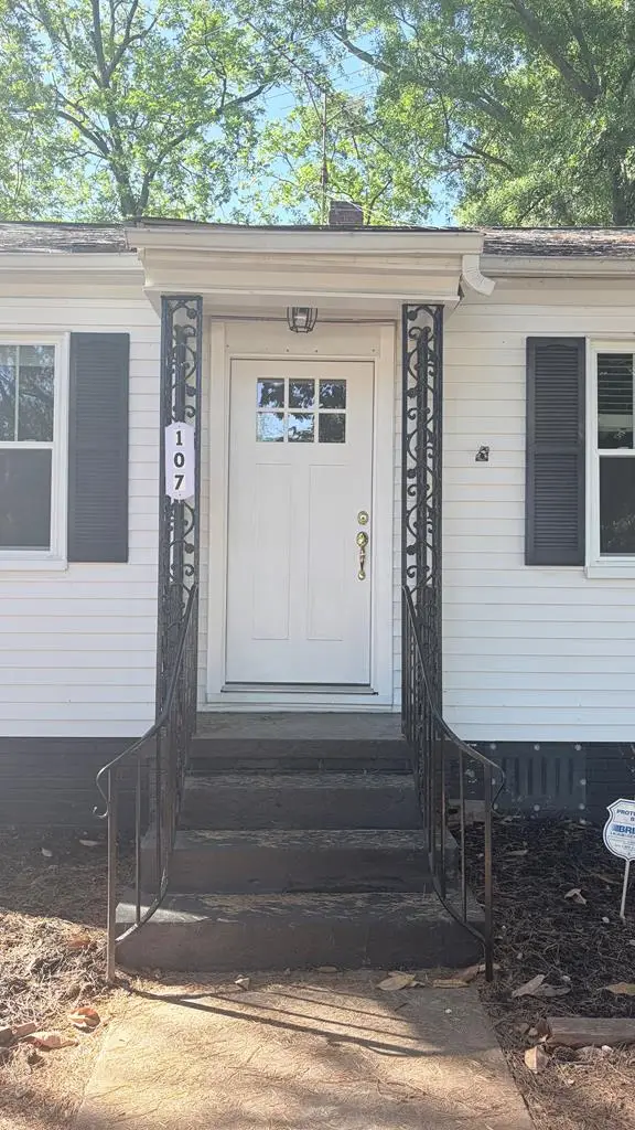 107 Calhoun Street, Abbeville, SC 29620 - #3