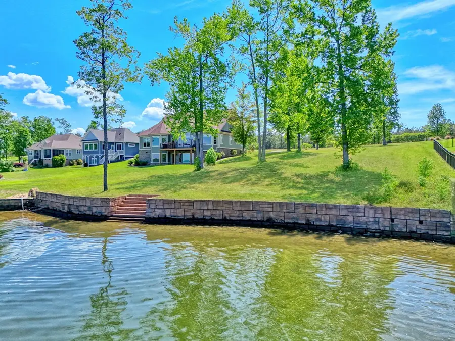 208 Gardenia Dr, Ninety Six, SC 29666 - #3