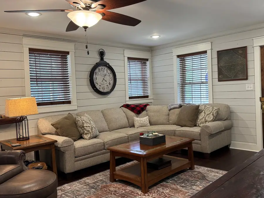 1204 N Main St, Abbeville, SC 29620 - #2