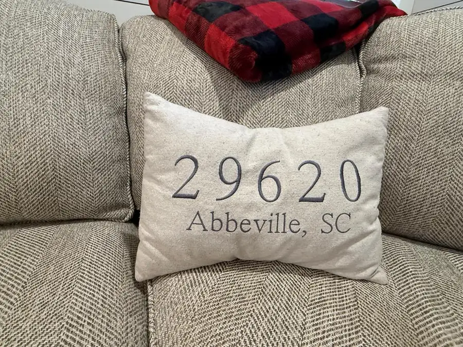 1204 N Main St, Abbeville, SC 29620 - #3