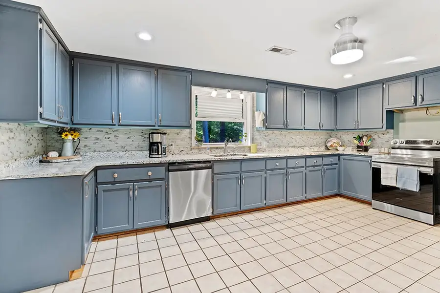 93 York, Iva, SC 29655 - #3