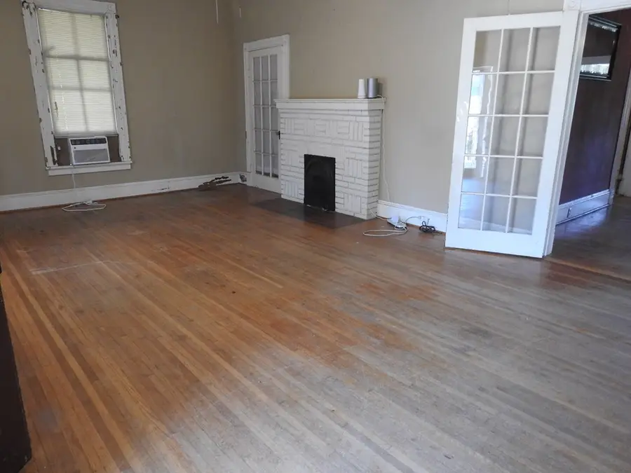 109 Irby Avenue, Laurens, SC 29360 - #2