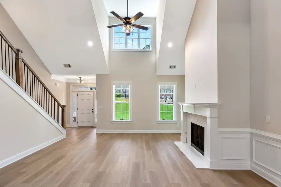 546 Oakmonte Cir., Greenwood, SC 29649 - #2