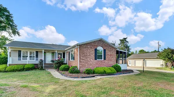 1101 Watts Bridge Rd, Ninety Six, SC 29666
