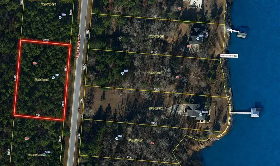 729 Eagles Harbor Dr, Hodges, SC 29653 - #2