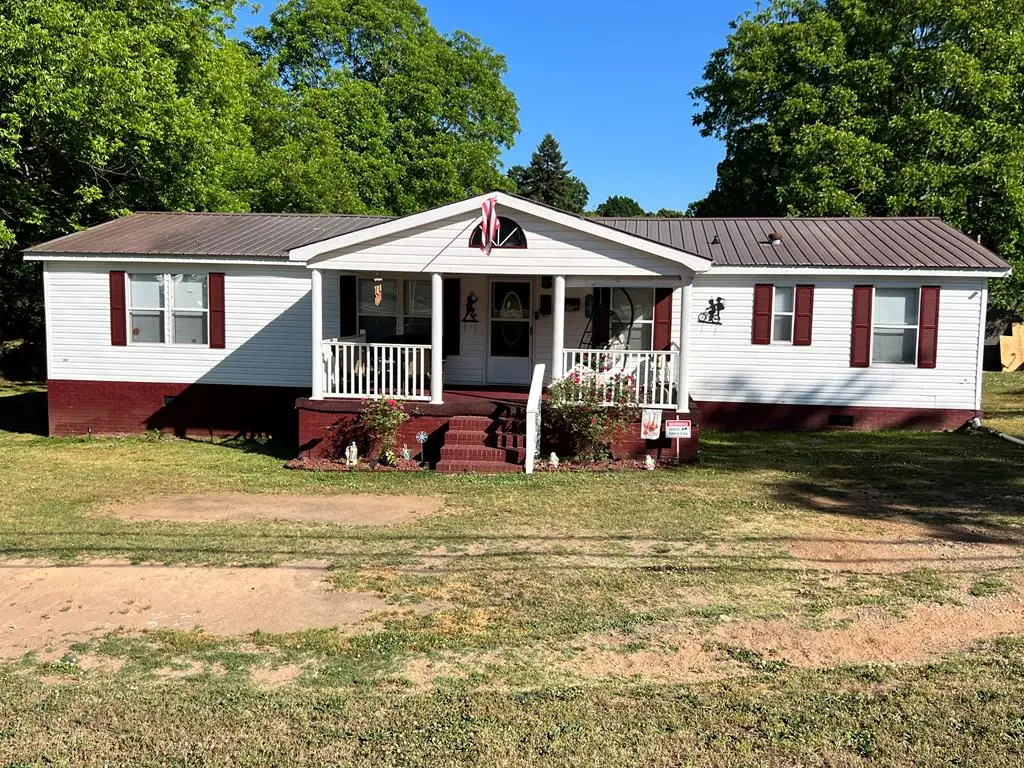 511 Haigler St, Abbeville, SC 29620 - #1
