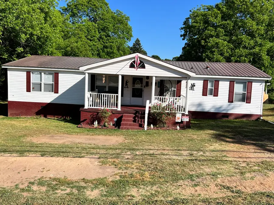 511 Haigler St, Abbeville, SC 29620 - #2