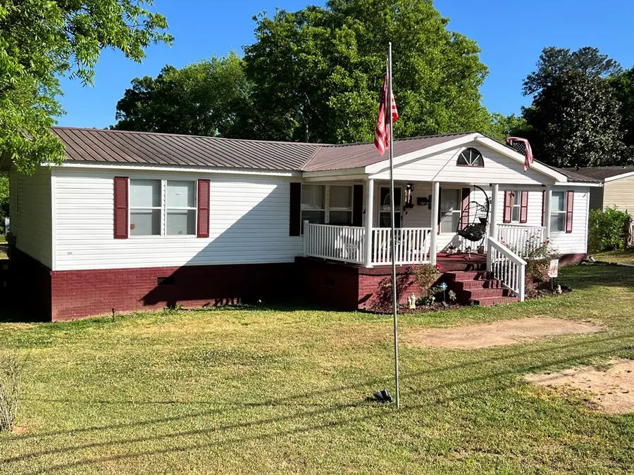 511 Haigler St, Abbeville, SC 29620 - #3