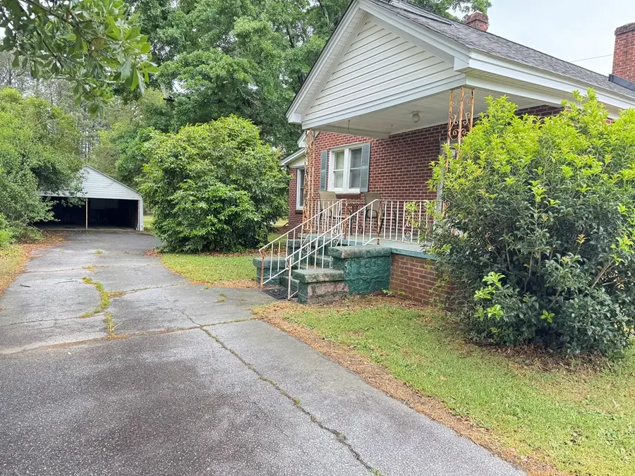 1513 Mccormick Hwy, Greenwood, SC 29646 - #3