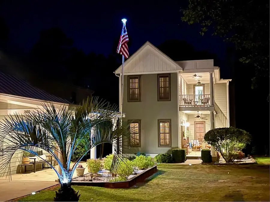 202 Newport Dr., Greenwood, SC 29649 - #2